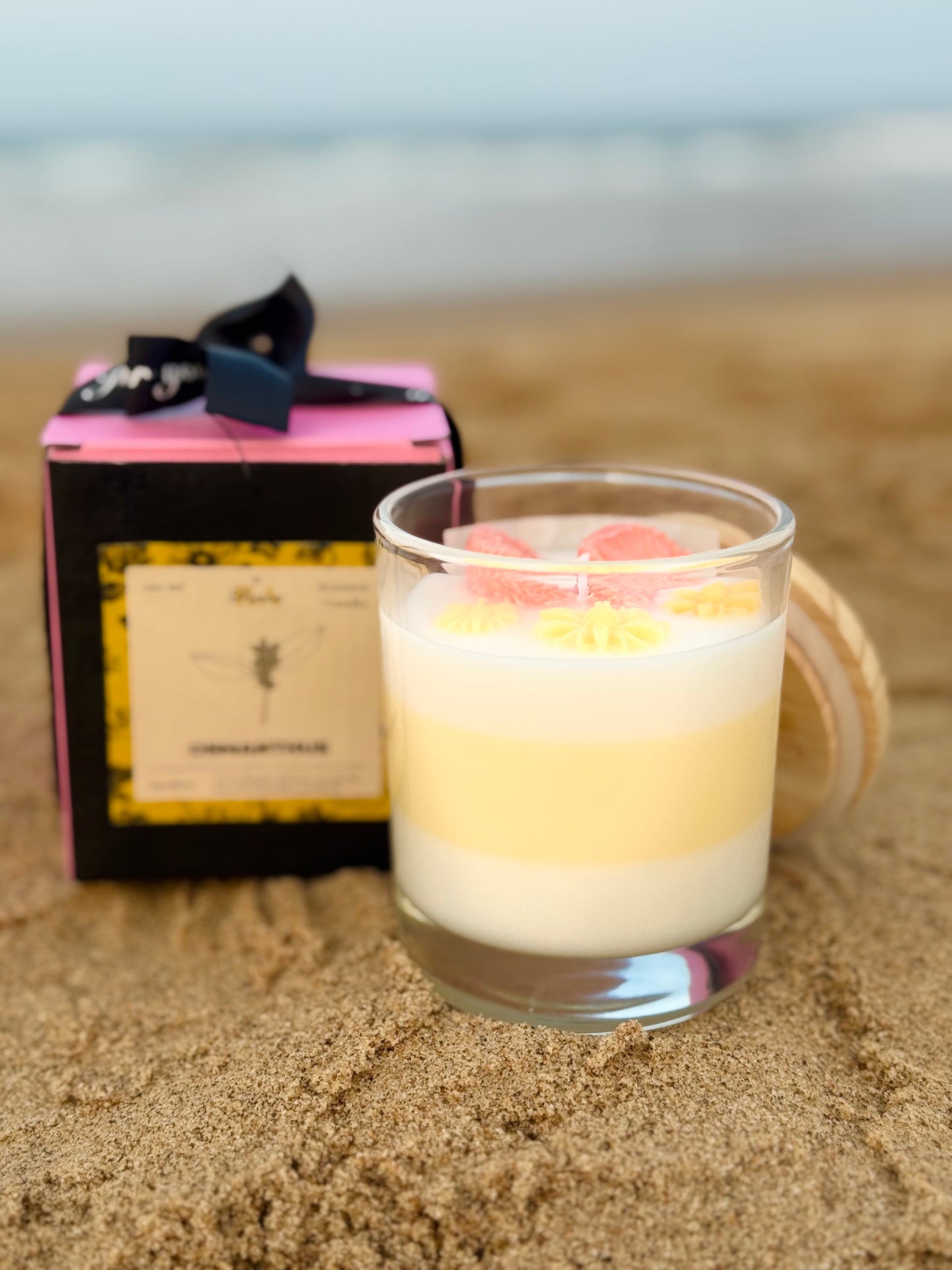 Floral Éclat – Scented Candle Handpoured in UK | Gifts for Achievement Celebrations